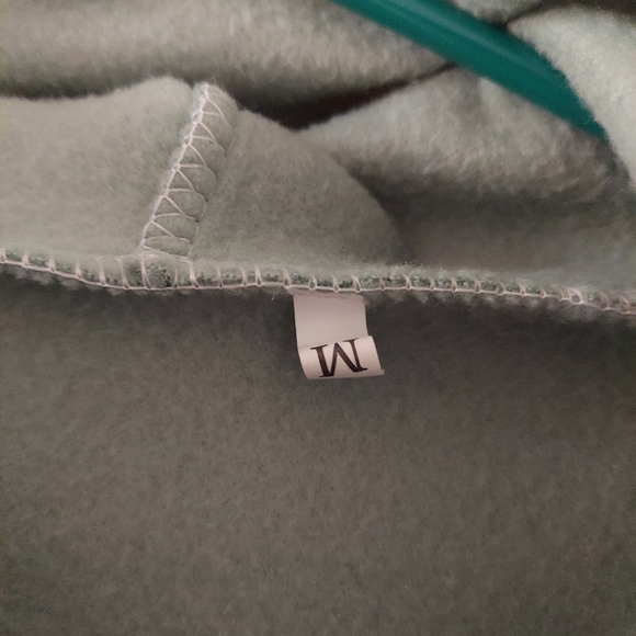 Frog zip face hoodie. Size M. - Picture 4 of 4